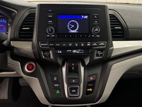 Used 2020 Honda Odyssey LX image 3