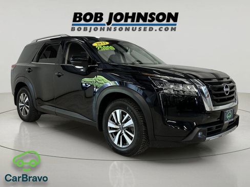 Used 2022 Nissan Pathfinder SL w/ SL Black Package AWD/4WD image 1