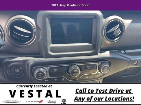 Used 2022 Jeep Gladiator Sport image 17