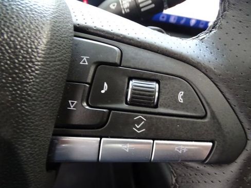 Certified 2025 Cadillac XT4 Sport AWD/4WD image 8