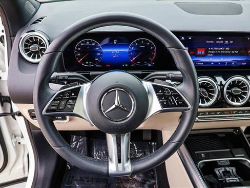 Used 2024 Mercedes-Benz GLA 250 4MATIC image 13