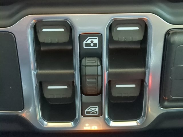 Used 2023 Jeep Gladiator Sport AWD/4WD image 27