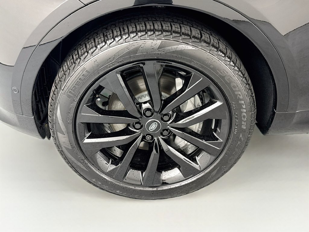 New 2026 Land Rover Discovery Dynamic SE AWD/4WD image 33