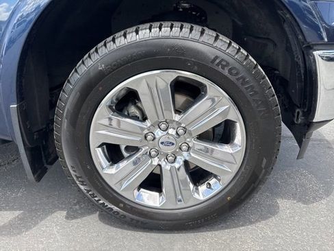 Used 2018 Ford F150 Lariat w/ Equipment Group 502A Luxury AWD/4WD image 9