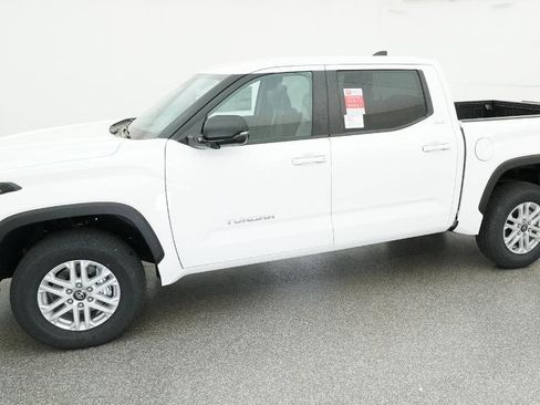 New 2026 Toyota Tundra SR5 AWD/4WD image 5