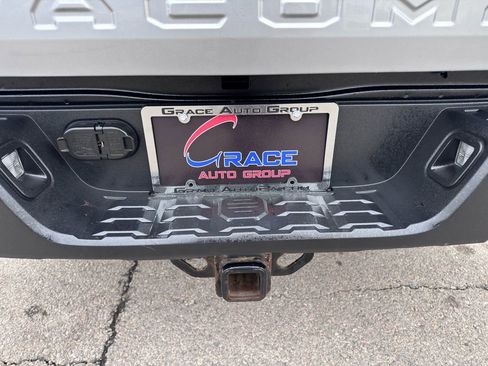 Used 2017 Toyota Tacoma SR5 w/ Tow Package image 42