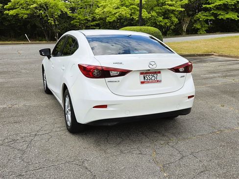 Used 2016 MAZDA MAZDA3 i Sport w/ Preferred Equipment Package FWD image 8