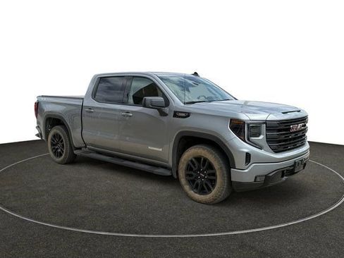 Used 2025 GMC Sierra 1500 Elevation AWD/4WD image 8