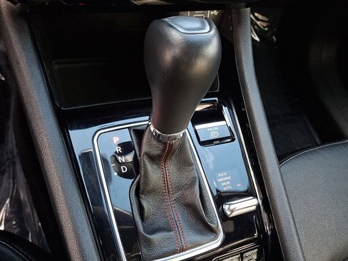 Used 2023 Jeep Compass Trailhawk image 14