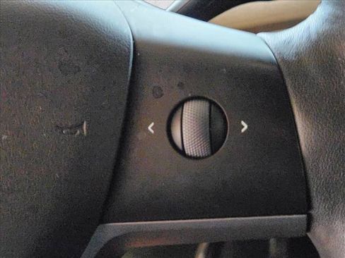 Used 2023 Tesla Model Y Long Range AWD/4WD image 19