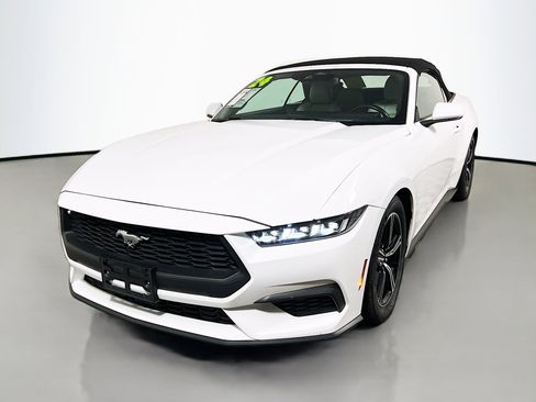 Used 2024 Ford Mustang Premium image 10