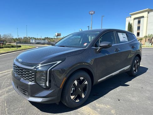 New 2026 Kia Sportage LX image 3