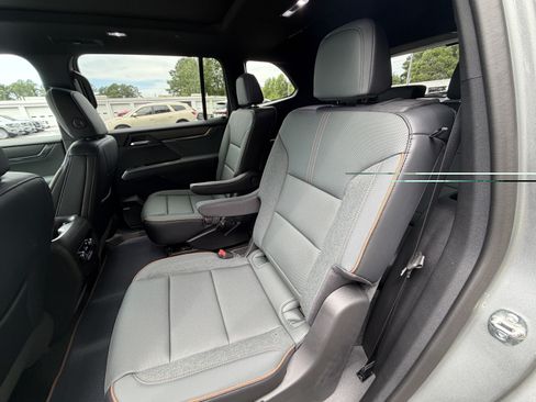 New 2026 GMC Acadia AT4 AWD/4WD image 15