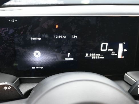 Used 2025 Nissan Kicks S image 16