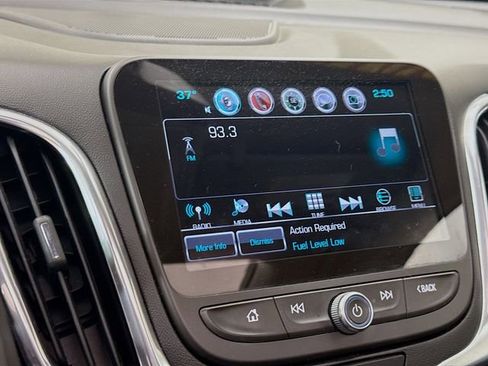 Used 2018 Chevrolet Equinox Premier image 17