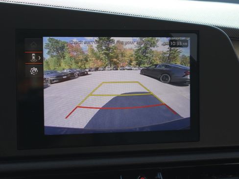 New 2025 Kia Niro LX image 12