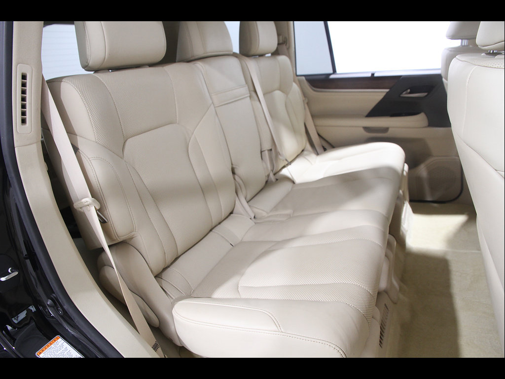 Certified 2021 Lexus LX 570 4WD w/ Luxury Package image 20