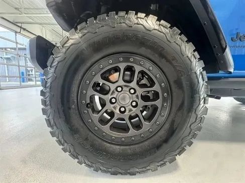 Used 2023 Jeep Wrangler Unlimited Sport AWD/4WD image 38