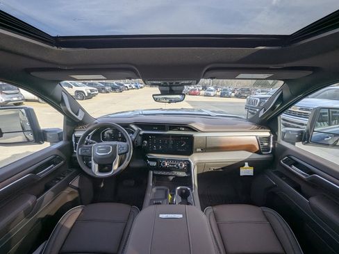 New 2026 GMC Sierra 3500 Denali w/ Denali Reserve Package image 19