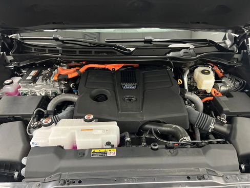 Used 2025 Toyota Tundra Capstone image 24