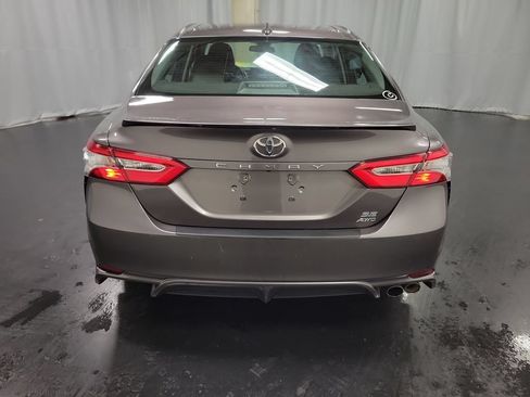 Used 2020 Toyota Camry SE AWD/4WD image 7