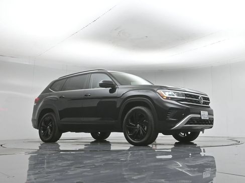 Used 2022 Volkswagen Atlas SE FWD image 3