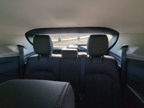 Used 2025 MAZDA CX-90 3.3 Turbo w/ Select Package image 12