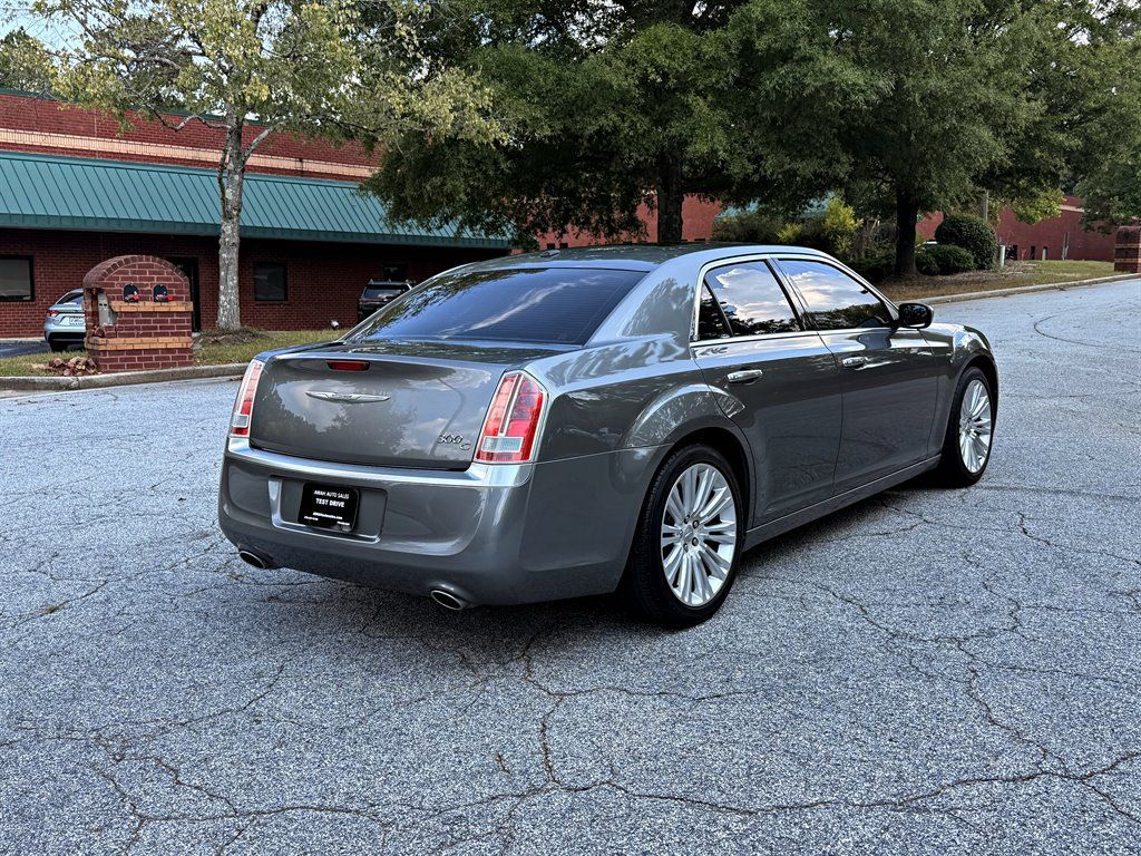 Used 2012 Chrysler 300 C Luxury Series w/ 19-Premium Speaker Group RWD image 5