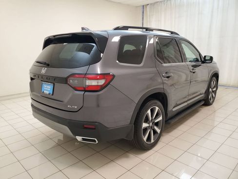 Certified 2023 Honda Pilot Elite image 30