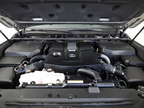 Used 2024 Lexus LX 600 4WD w/ Luxury Package image 49