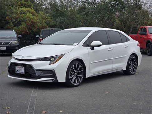 Used 2021 Toyota Corolla SE image 8