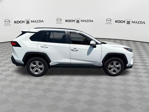 Used 2021 Toyota RAV4 XLE w/ Convenience Package AWD/4WD image 8