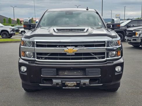 Used 2019 Chevrolet Silverado 3500 High Country w/ Duramax Plus Package AWD/4WD image 8
