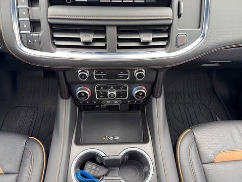 Used 2024 GMC Yukon AT4 w/ AT4 Premium Package AWD/4WD image 20