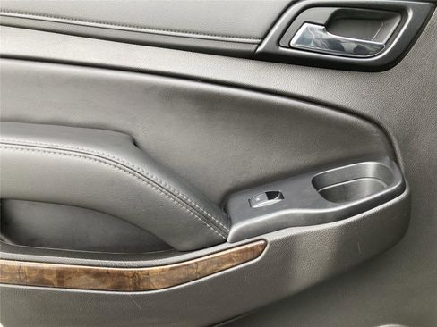 Used 2019 Chevrolet Tahoe LT image 30