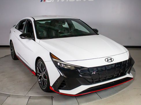 Used 2022 Hyundai Elantra N FWD image 15