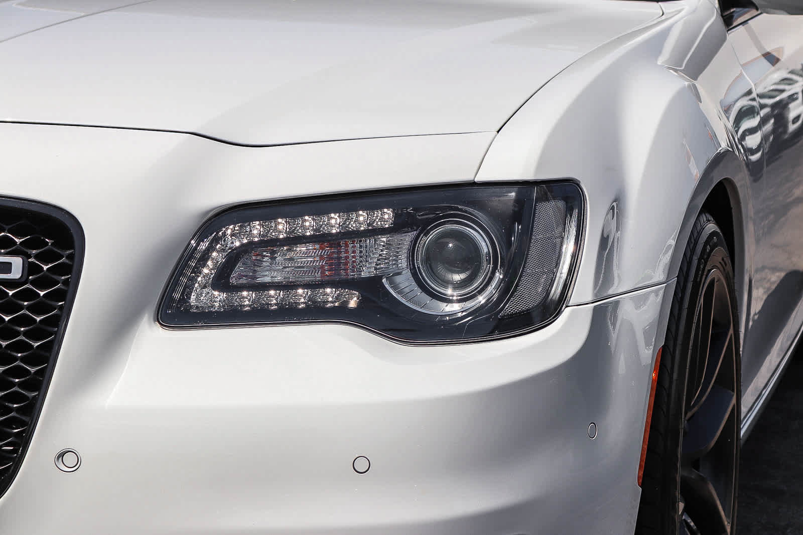 Used 2023 Chrysler 300 C RWD image 8