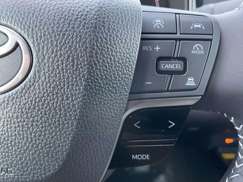 New 2026 Toyota Camry SE image 33