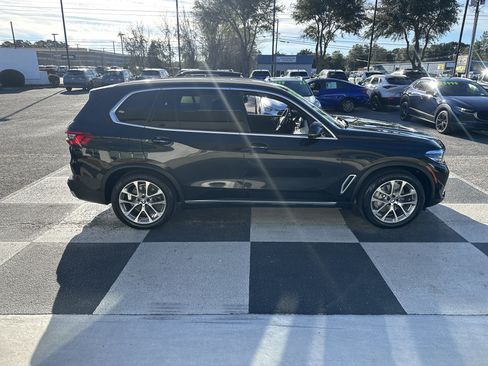 Used 2019 BMW X5 xDrive40i w/ Premium Package 2 image 3