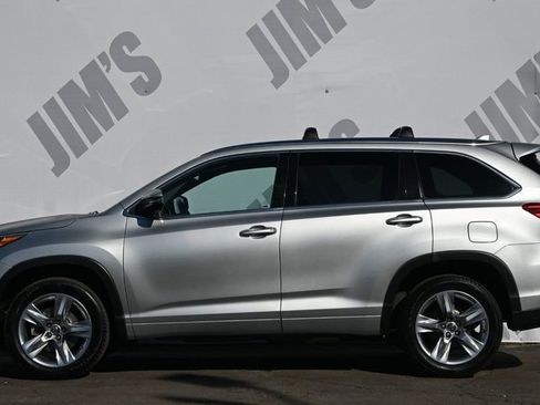 Used 2017 Toyota Highlander Limited image 6