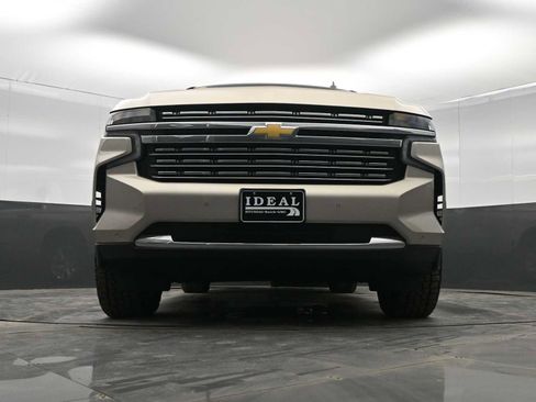 Used 2024 Chevrolet Suburban Premier image 33