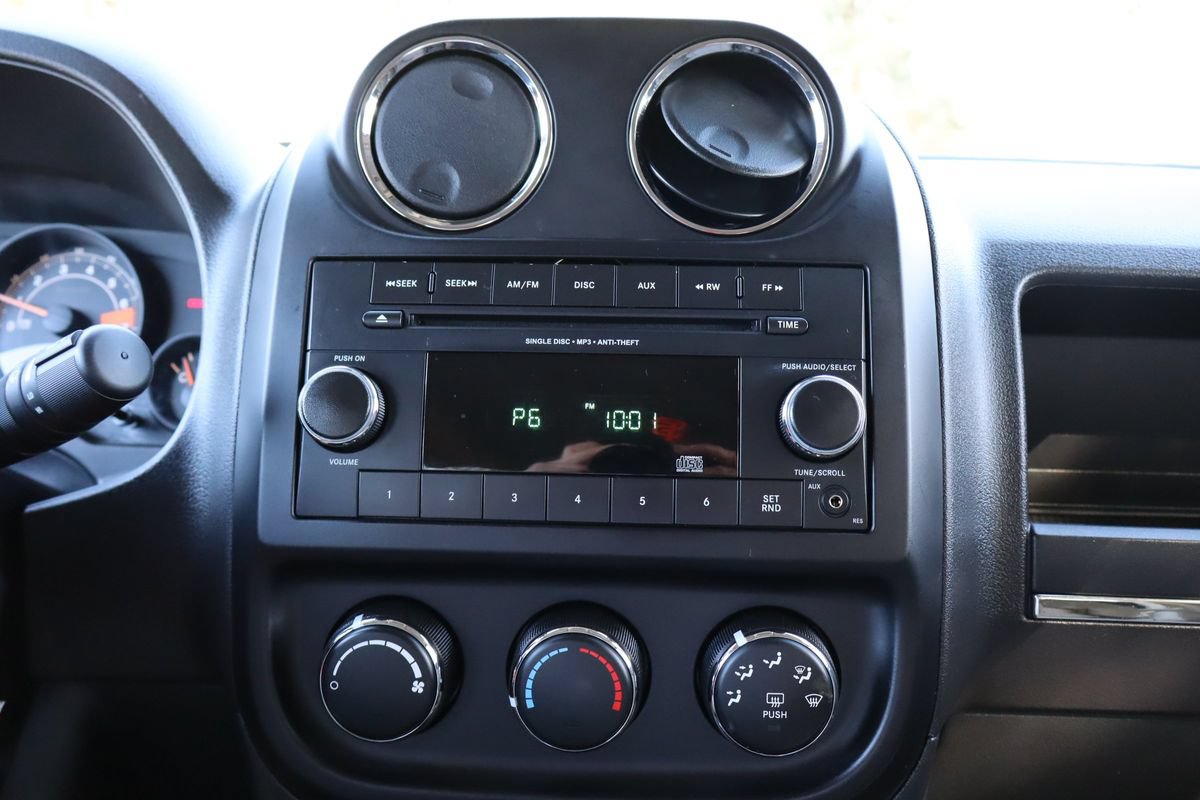 Used 2014 Jeep Patriot Sport FWD image 32