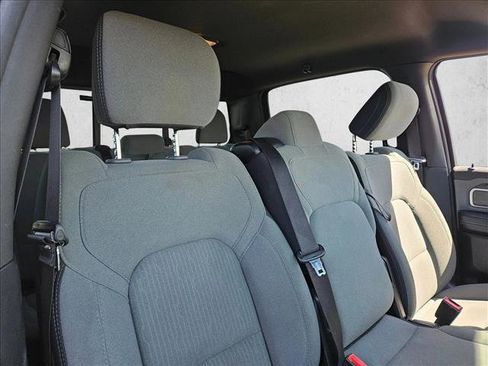 Used 2022 RAM 1500 Big Horn AWD/4WD image 14