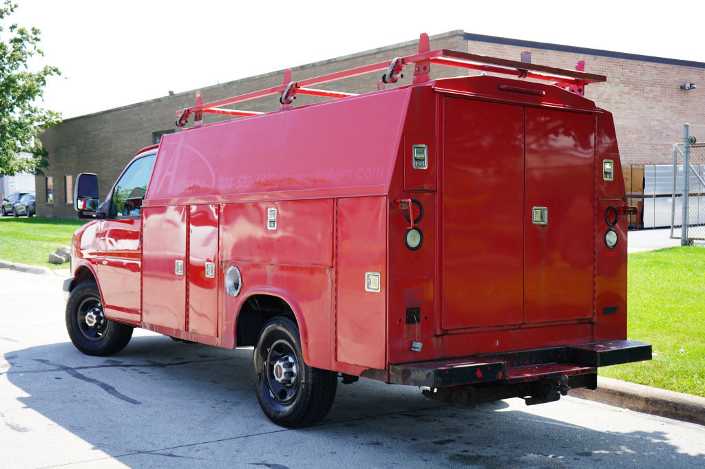 Used 2014 GMC Savana 3500 RWD image 4