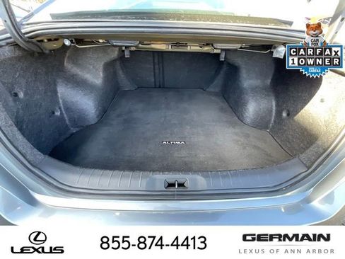 Used 2024 Nissan Altima 2.5 SV FWD image 23