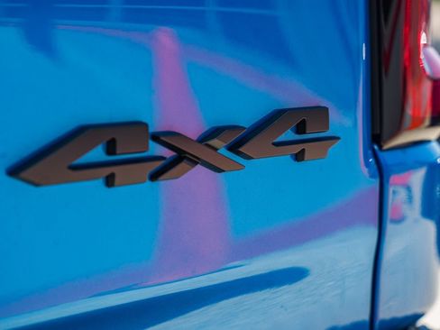 New 2026 RAM 1500 Laramie AWD/4WD image 11