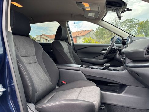 Used 2026 Nissan Rogue SV AWD/4WD image 38