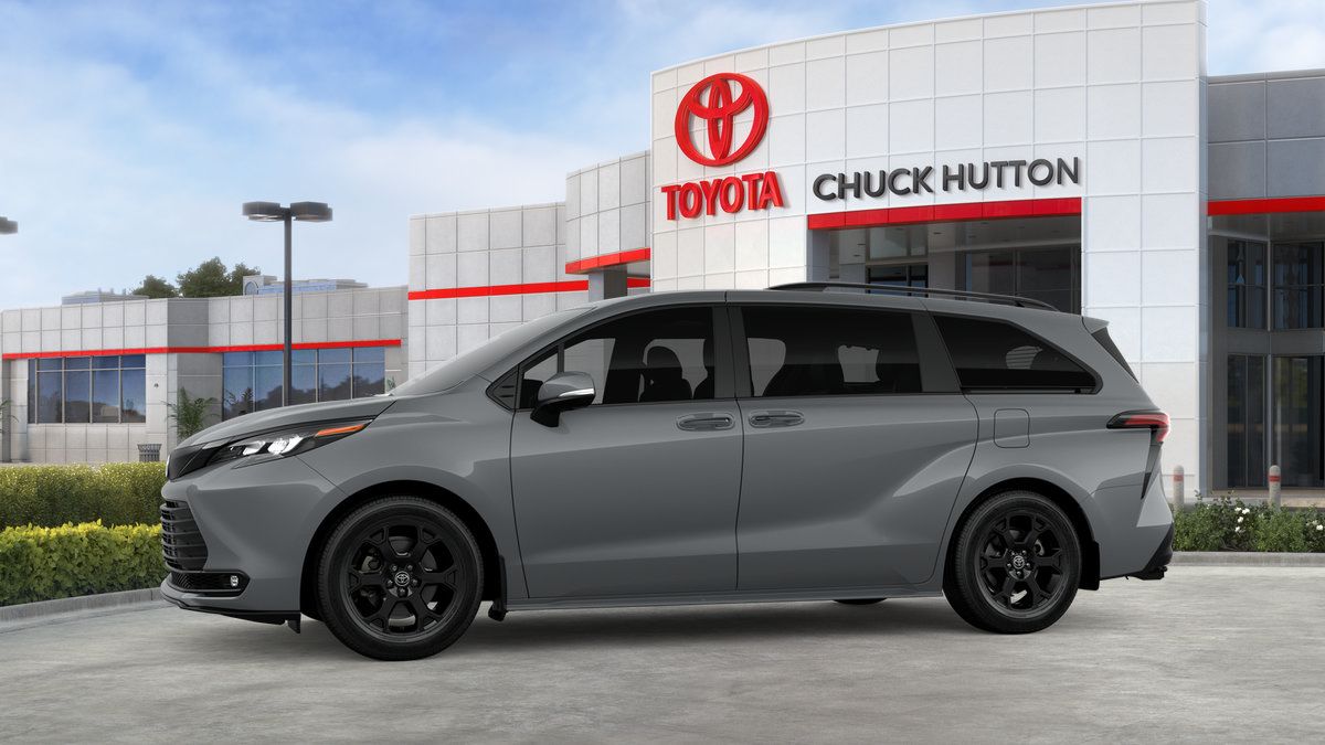 Certified 2026 Toyota Sienna XLE Woodland Edition AWD/4WD image 39
