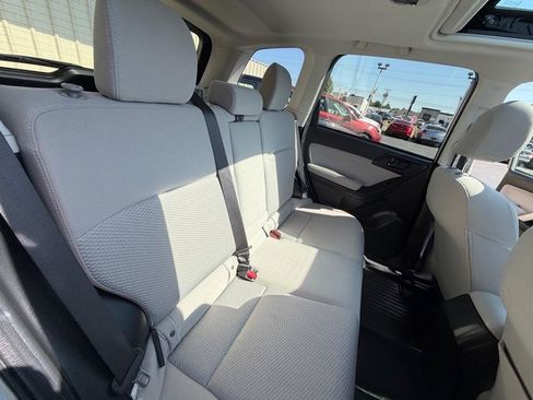 Used 2015 Subaru Forester 2.5i Premium AWD/4WD image 16