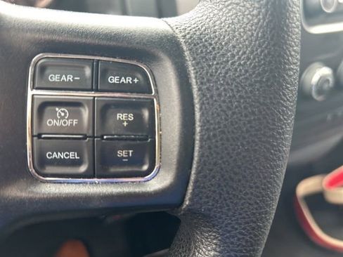 Used 2017 RAM 1500 Express w/ Black Ram 1500 Express Group AWD/4WD image 17